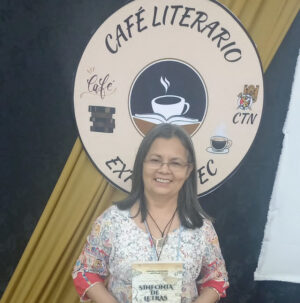 Ojeykekóvo ñande rekotee Café Literario ndive